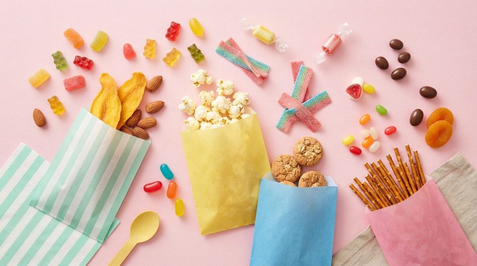 Illustration til guiden: Snacks til madpakken: det, der kan ligge i boksen uden at klistre eller blive…